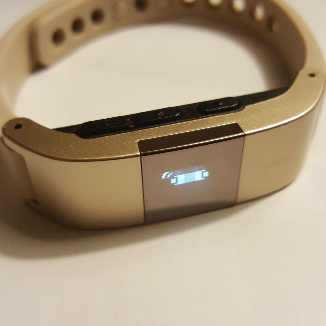 【美品】ドコモヘルスケア　ムーヴバンド３（WMB-03）