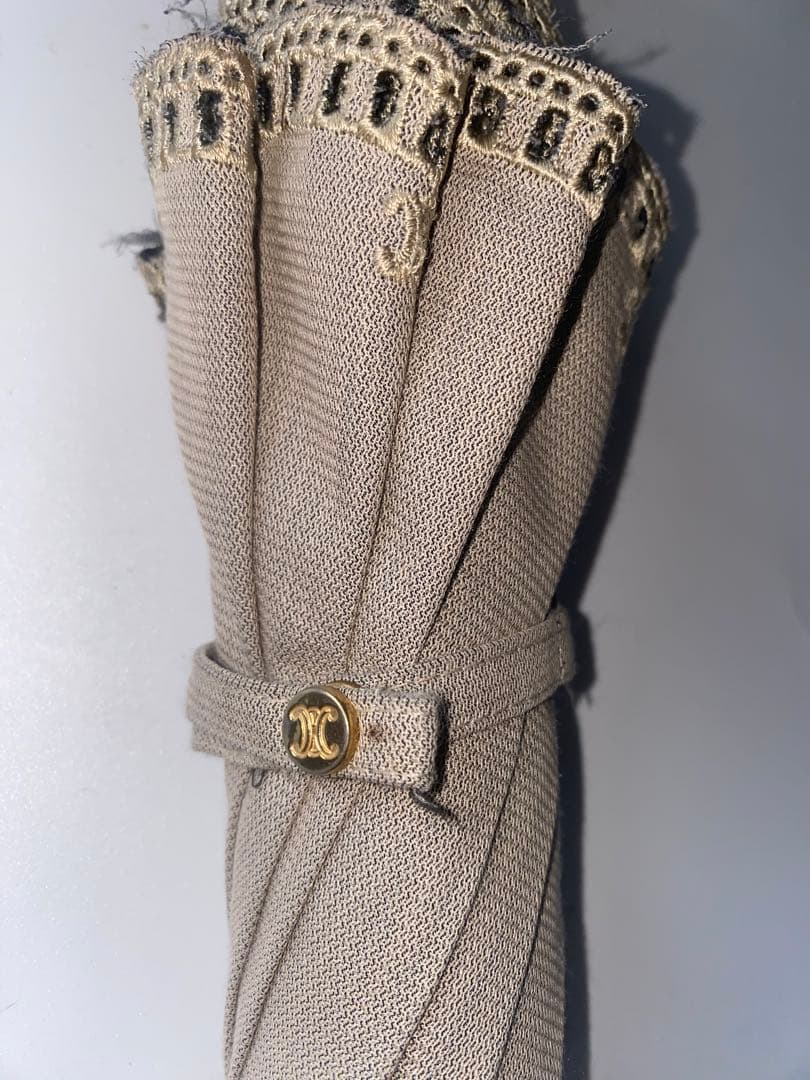 セリーヌ　日傘