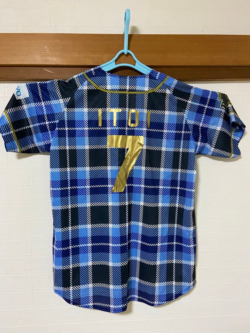 オリックスバッファローズ糸井嘉男選手ユニフォーム、直筆サインボール‼️