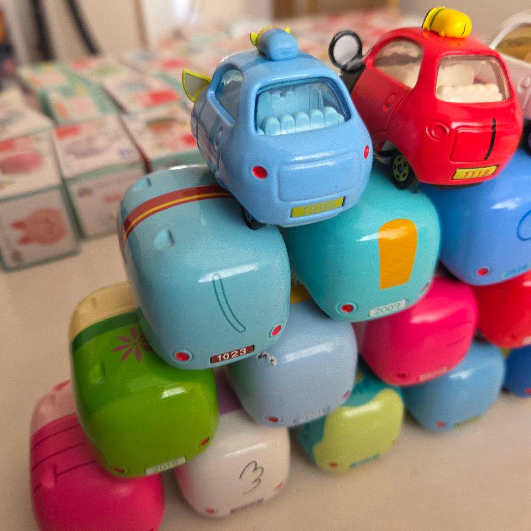 トミカ ディズニー ミニカーセット 32台+ツムツムキャリー（ミッキーマウス）