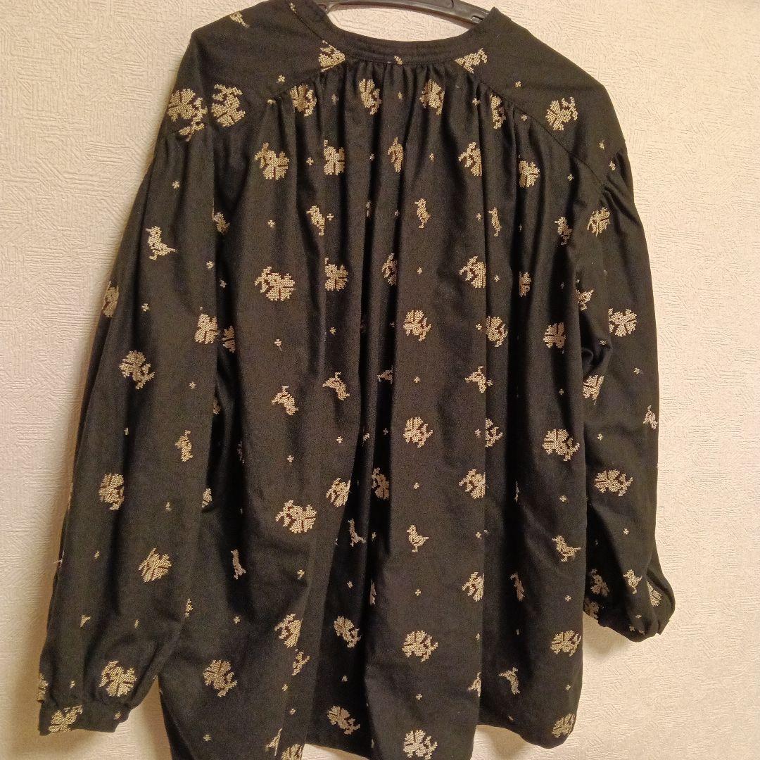 かぐれ　クロスステッチスモックブラウス