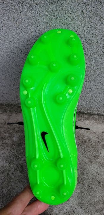 ティエンポレジェンド　25センチ　ナイキ　スパイク