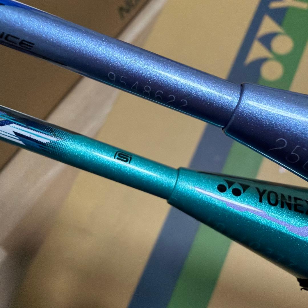 2本セット　ヨネックス　バドミントンラケット　nanoray250