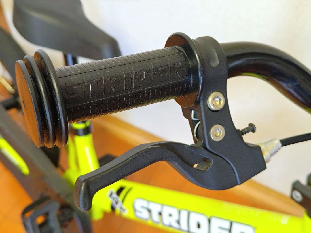 STRIDER 14x ライムイエロー【手渡し限定】