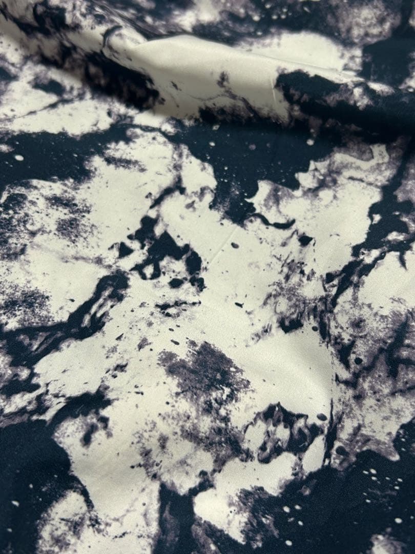 極美品 OAKLEY ENHANCE GRAPHIC WIND L 総柄 メンズ