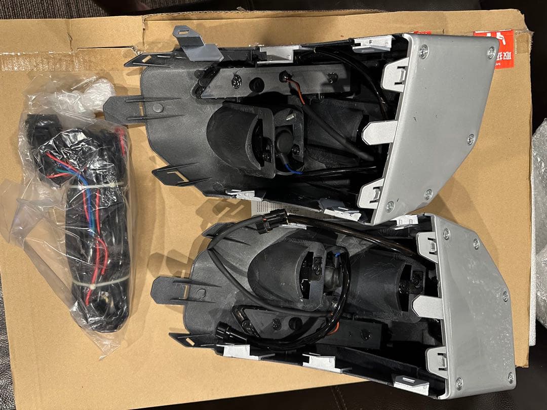 FJクルーザーシルバー デュアルラウンドフォグライトアセンブリ未使用品