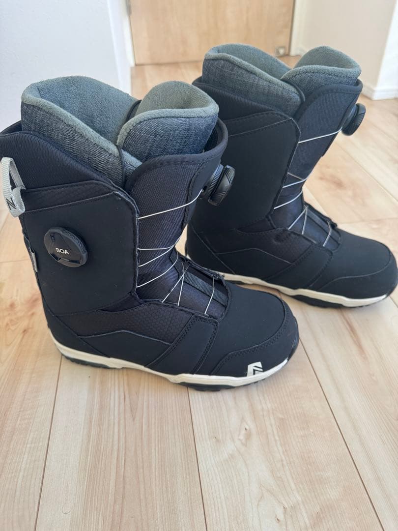 ボアシステム スノーボードブーツ