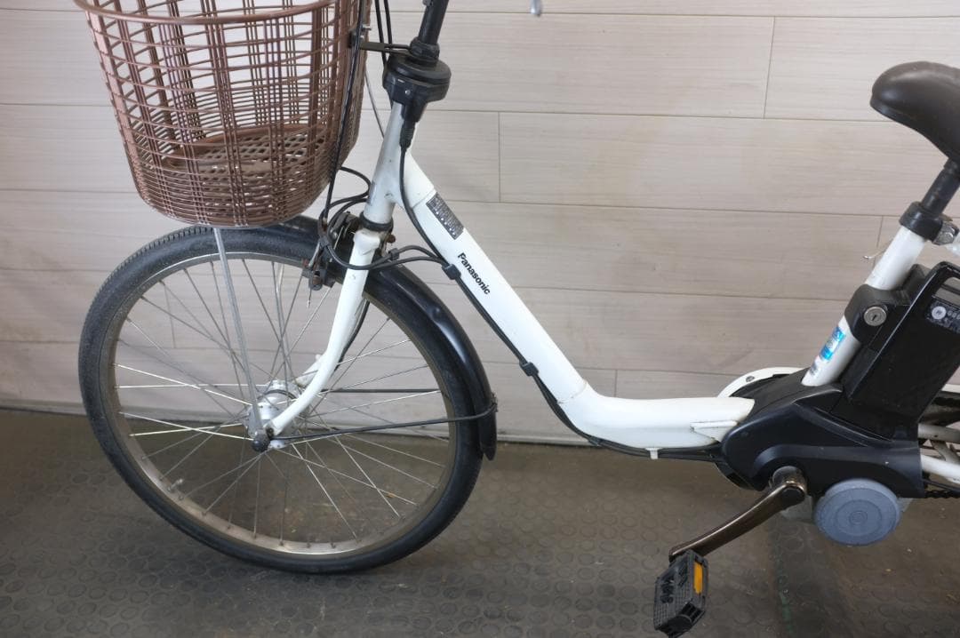 パナソニック　22インチ　3段　8.0Ah（5点灯）充電器あり