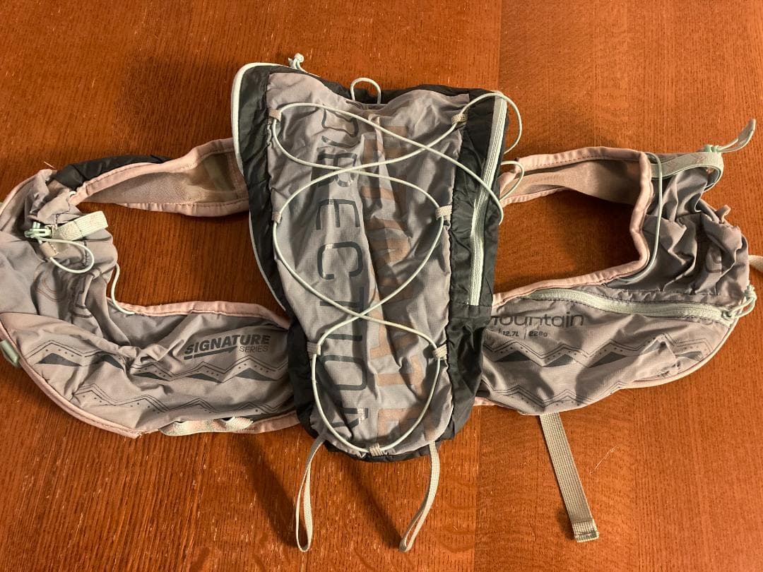 ウォーキング・ランニングウェア ULTIMATE DIRECTION Mountain Vesta 5.0