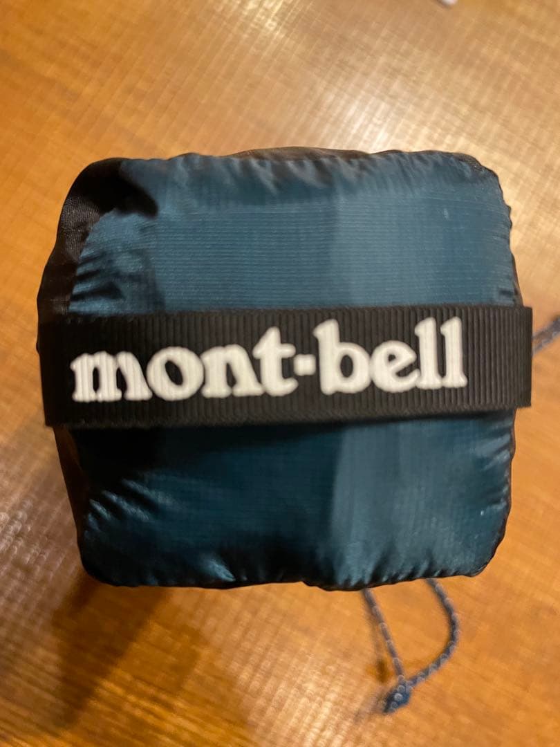 モンベル　バーサライトジャケット