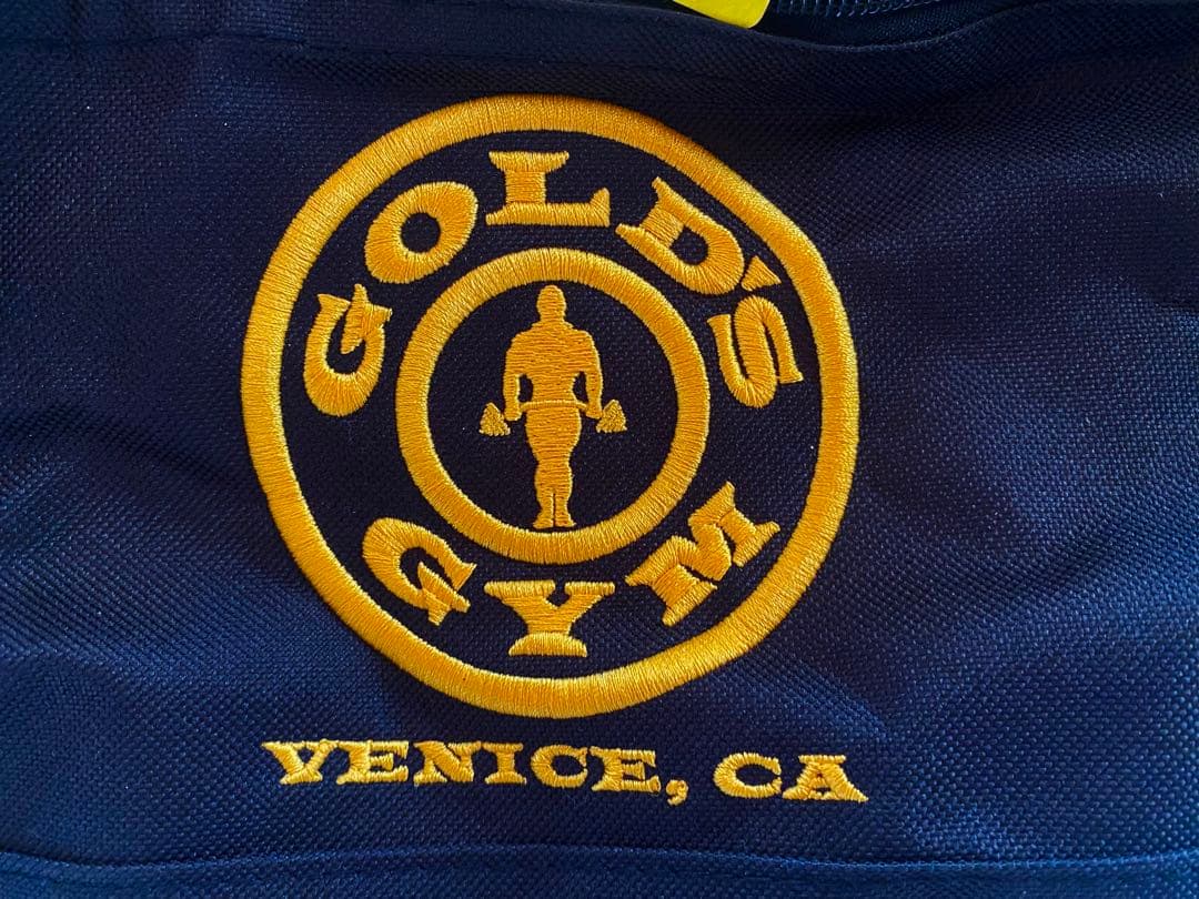 未使用新品ゴールドジムGold's Gym★ダッフルバッグLA本部限定★中サイズ