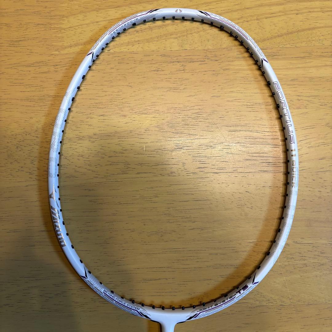 【最終値下げ】 FORTIUS 11 QUICK 4U6 バドミントンラケット