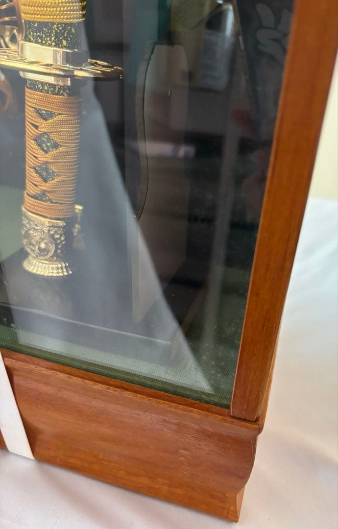 五月人形　伊達政宗　兜　オルゴール付き　ガラスケース