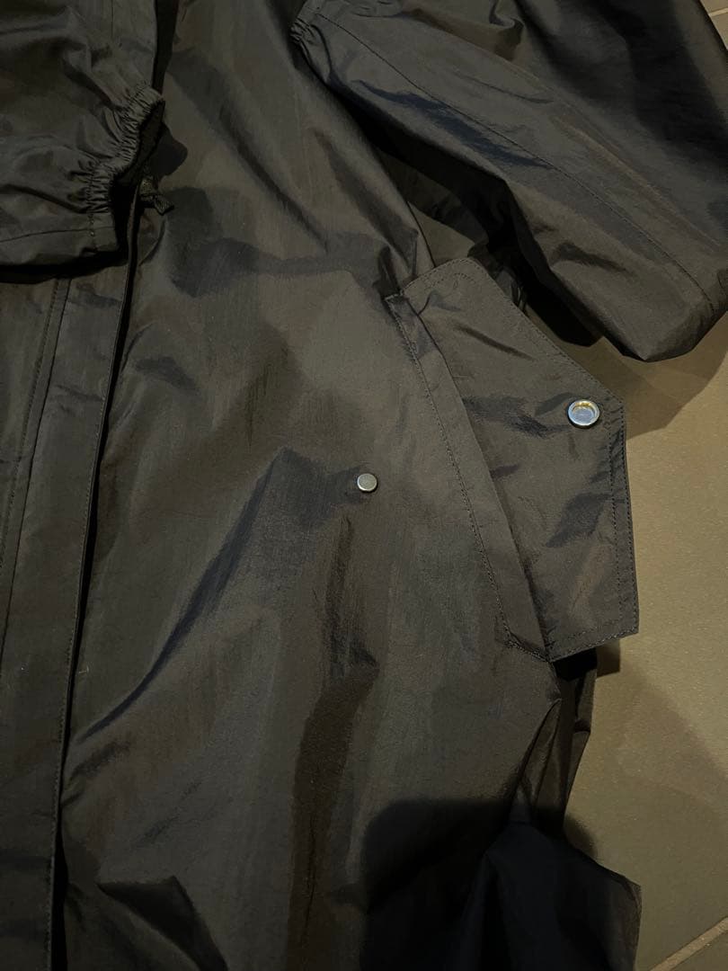 エーグルAIGLE 透湿防水パッカブルロングフーデッドジャケット　黒　ライナー