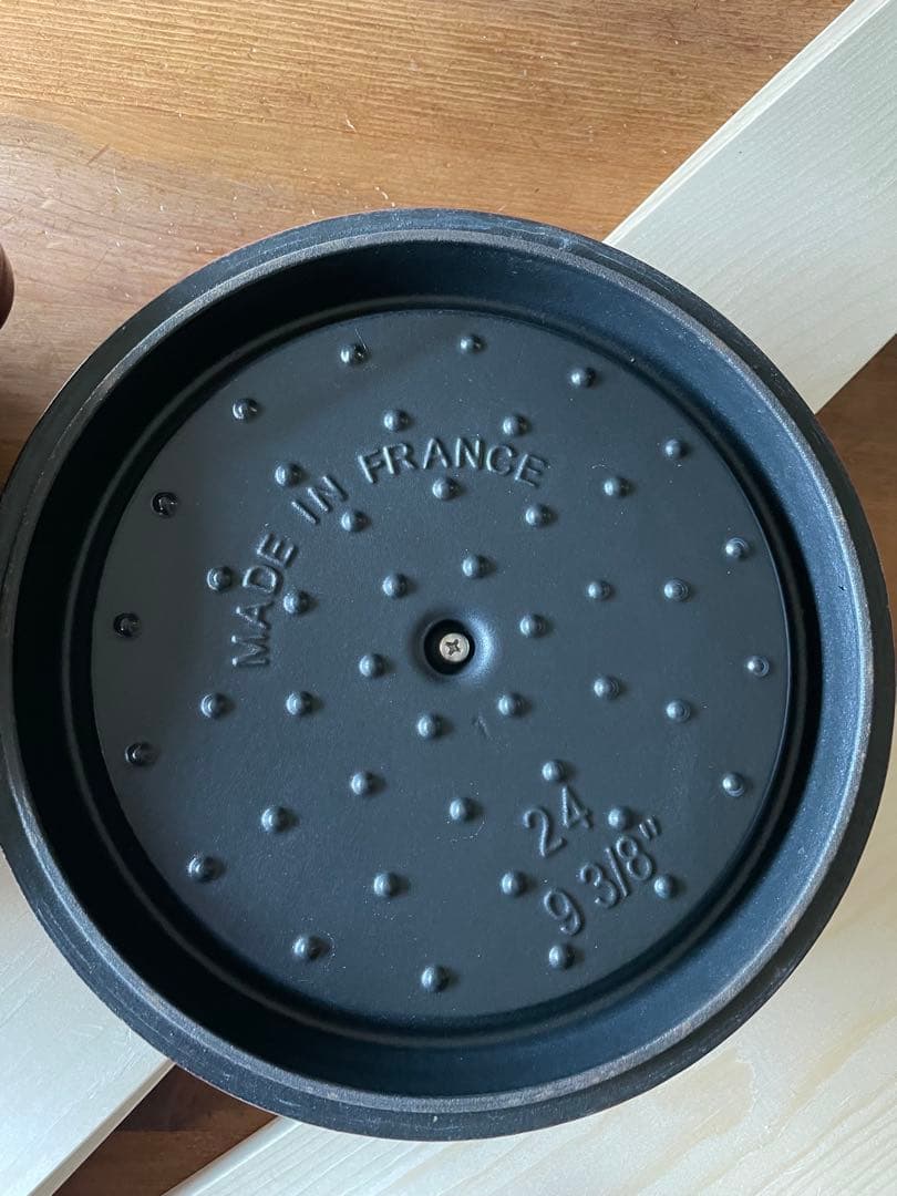 ストウブ　鍋　24センチ