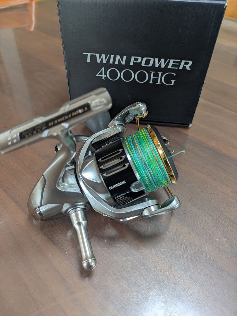 リール SHIMANO 15TWIN POWER 4000HG