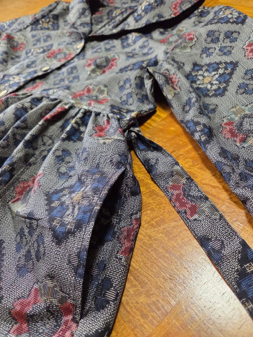 め0230着物リメイク正絹大島紬前開き切替えギャザーコートワンピースハンドメイド