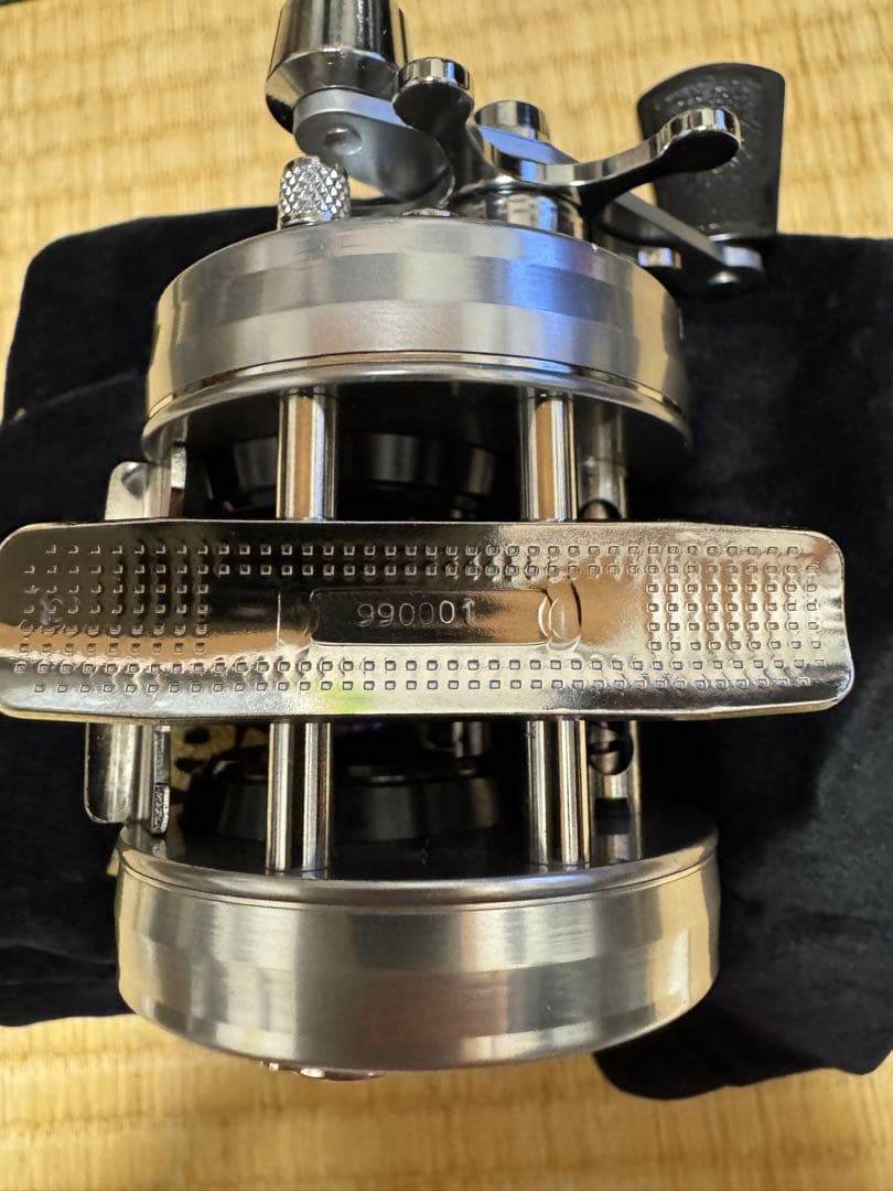 Abu ambassadeur アンバサダー2500Cセレクト　美品　トラウト