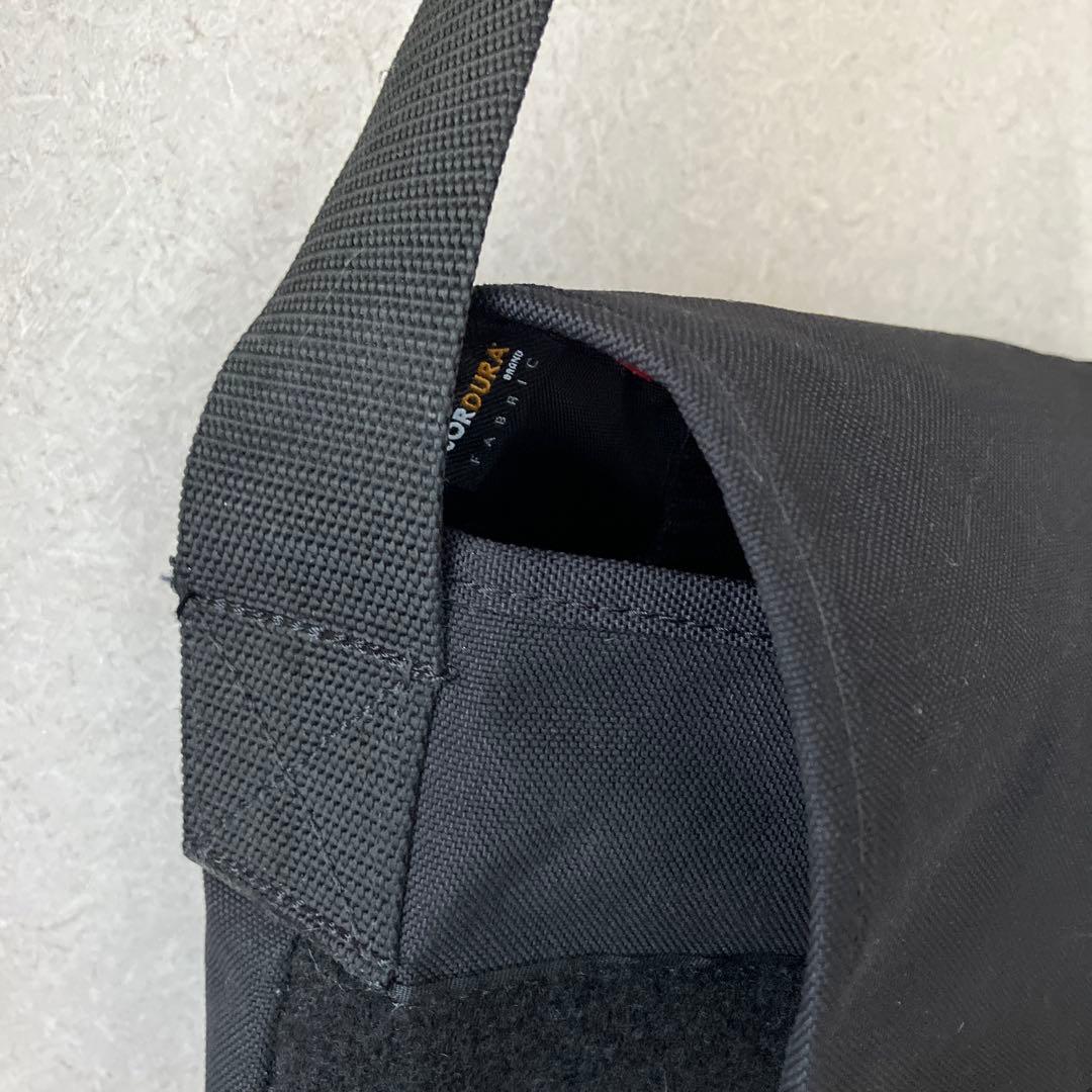 マンハッタンポーテージ メッセンジャーバッグとショルダーパッド　黒　男女兼用