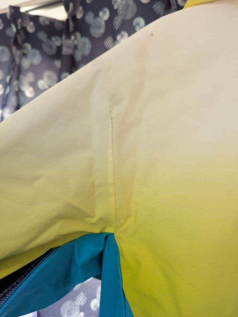 DESCENTE メンズLサイズ　スキーウェアセット（ジャケット＆パンツ）