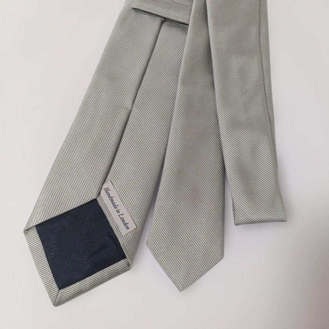 ポールスチュアート ソリッドタイ ネクタイ ライトグレー系 England製