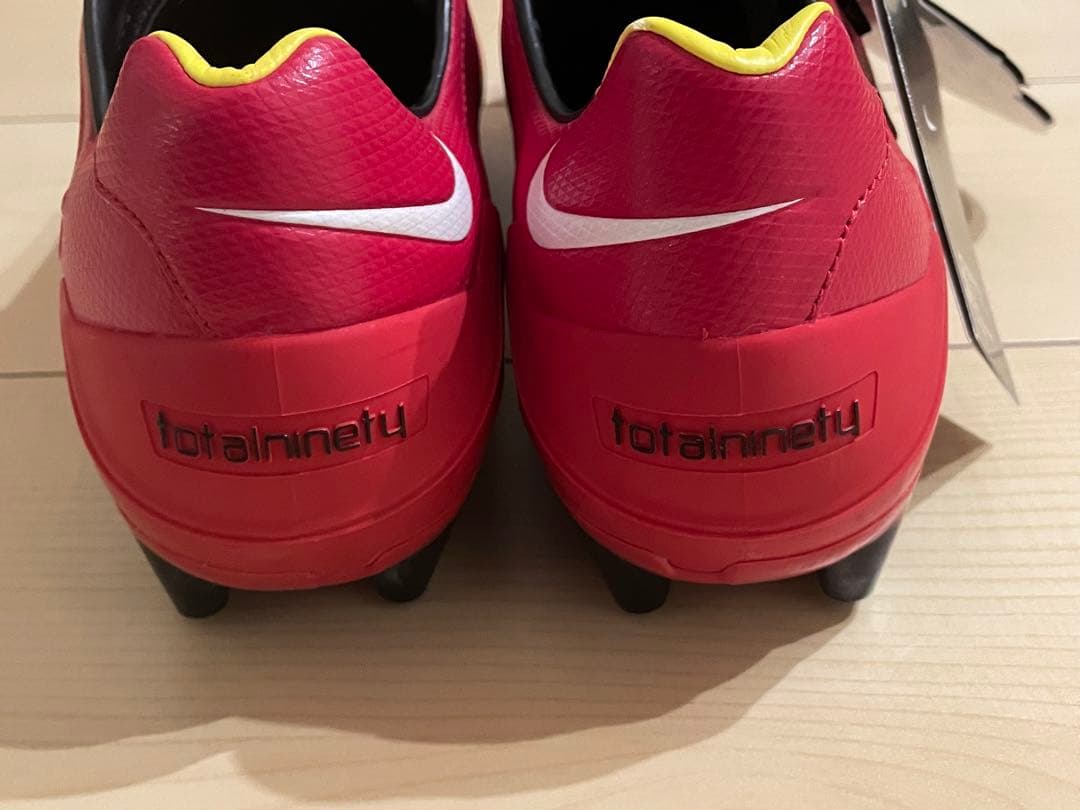 NIKEナイキサッカースパイクトータル90レーザー07 08赤レッドtotal
