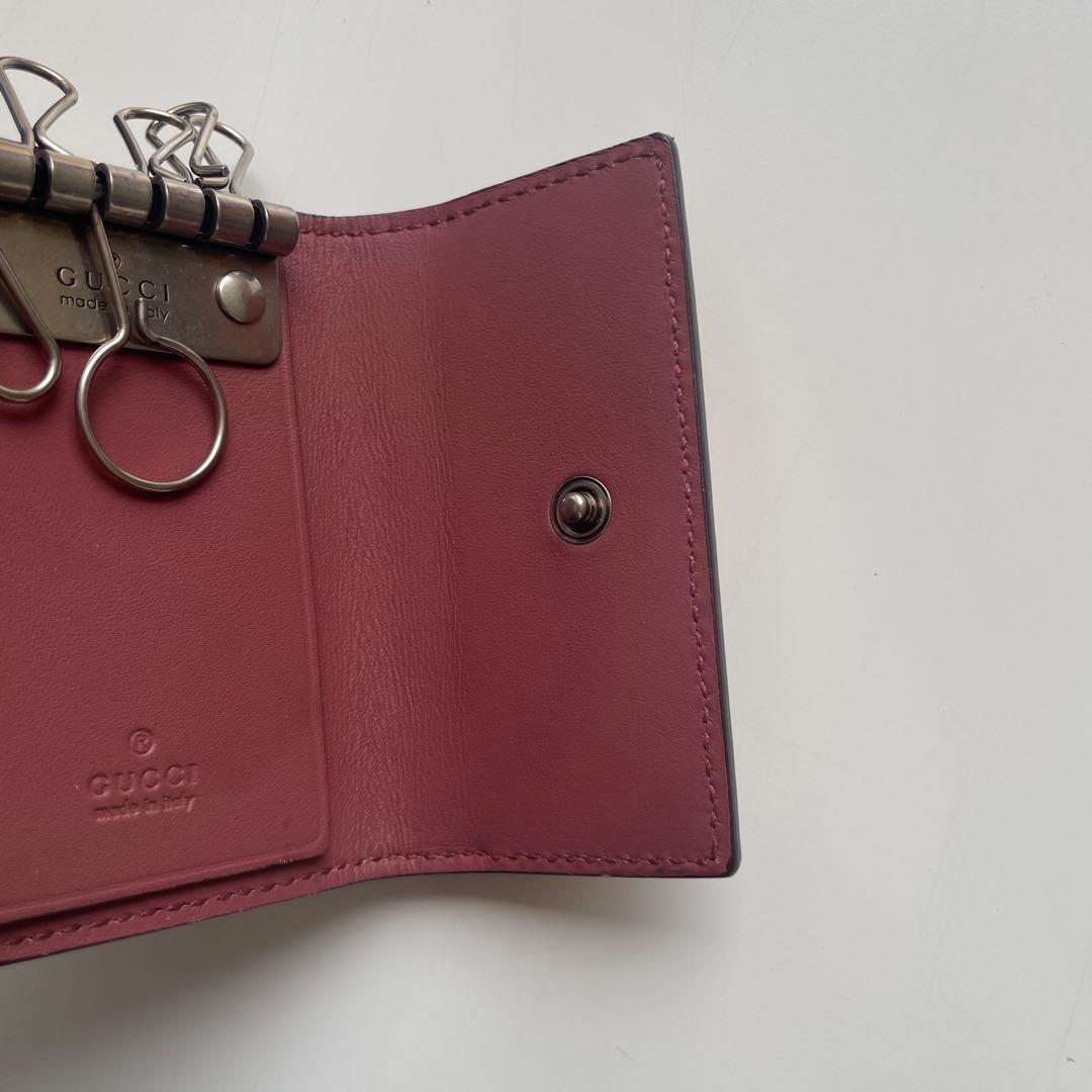 GUCCI グッチ　GGスプリーム　ブルームス キーケース 6連 花柄　財布
