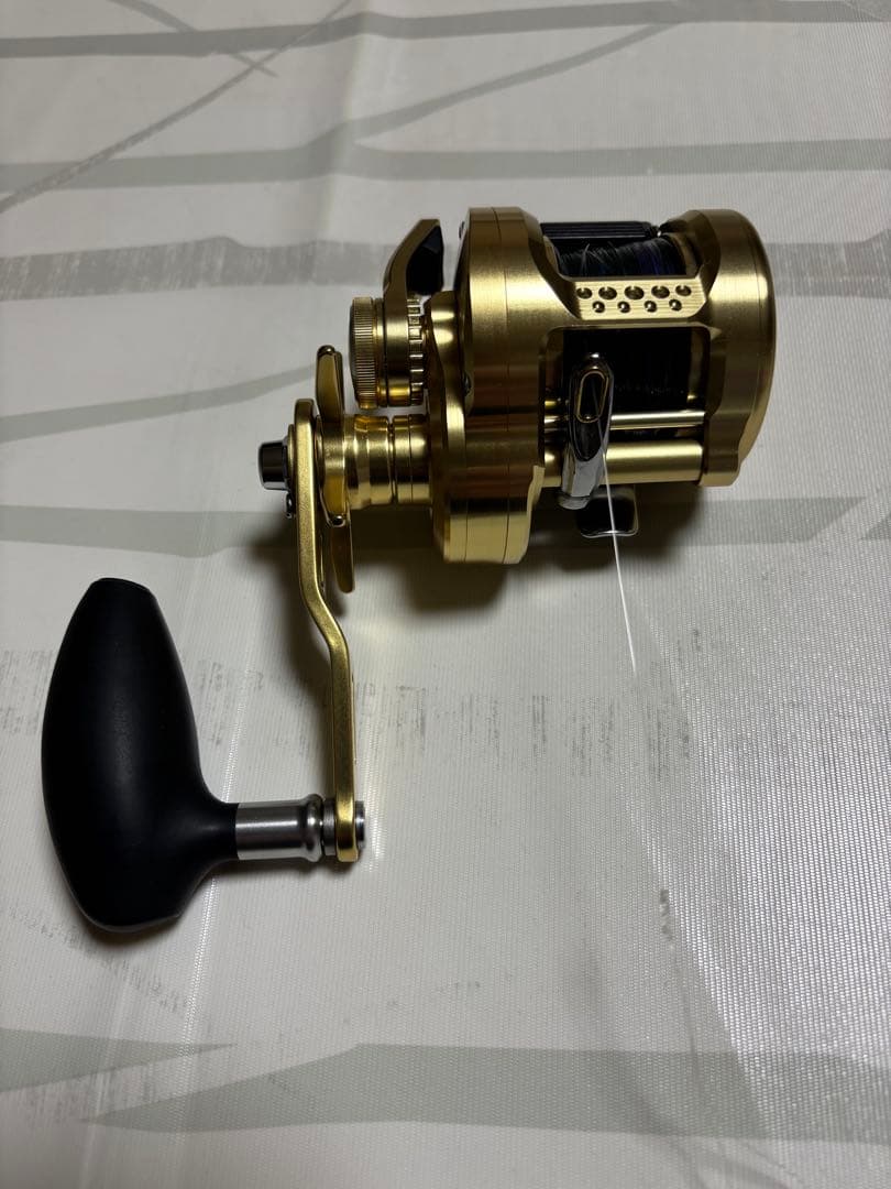 極美品　22 SHIMANO OCEA CONQUEST 300HG