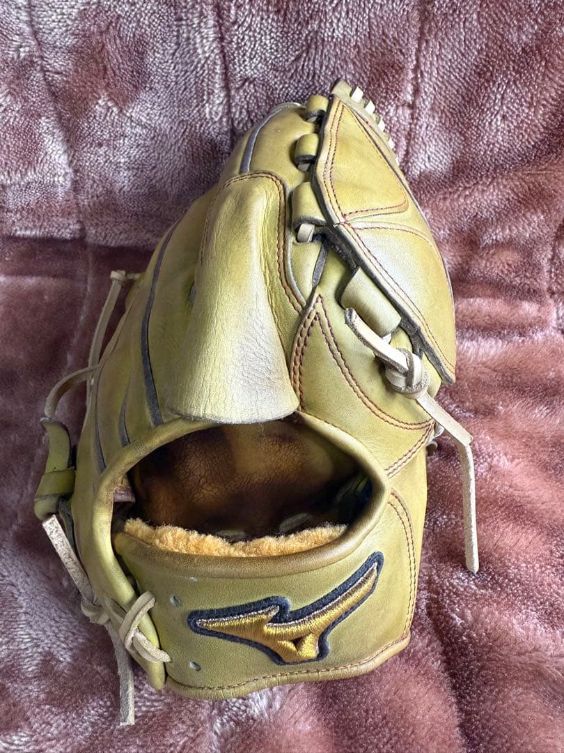ミズノプロ　投手用グローブ　硬式