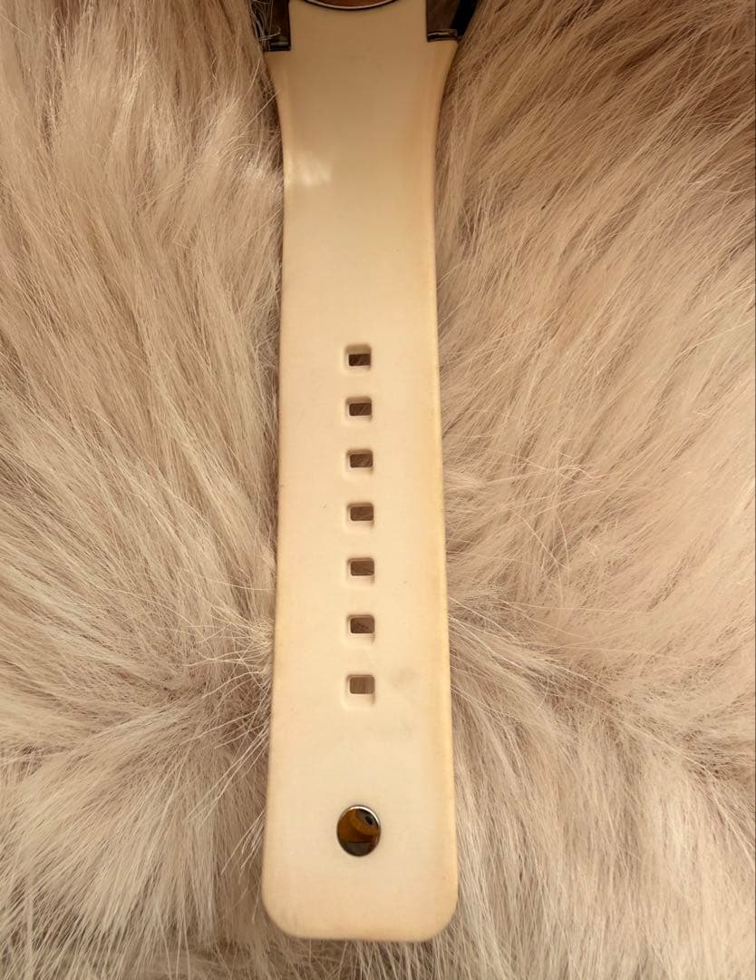 GUCCI 腕時計 クォーツ ホワイト