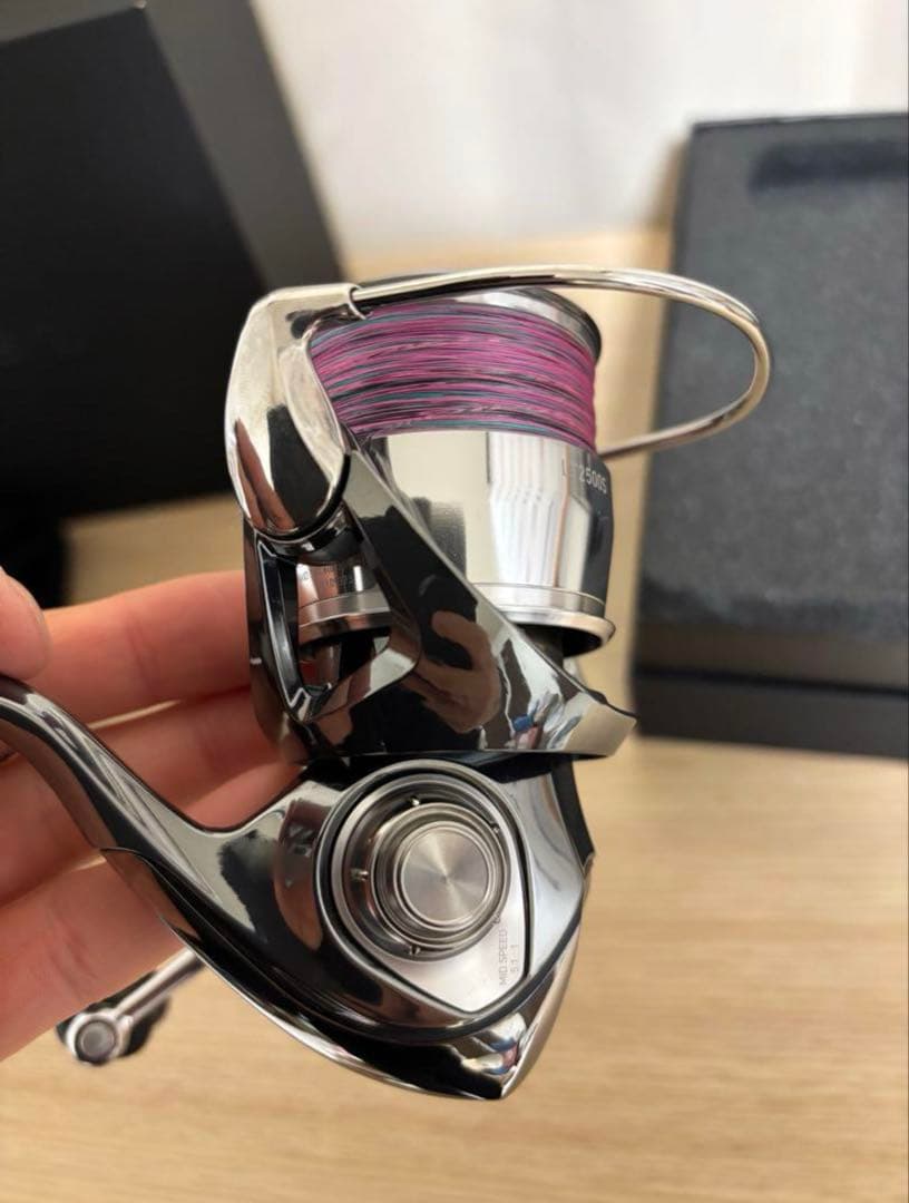 22EXIST LT2500S エギング　ライトゲーム