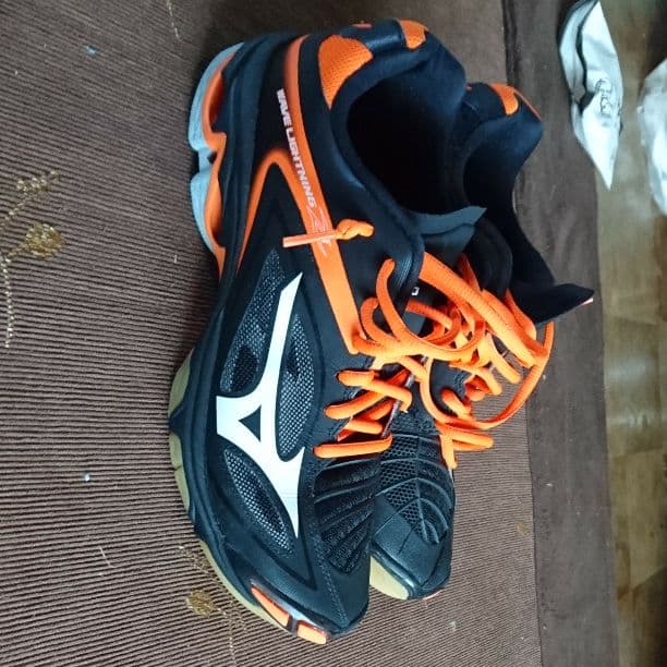 バレーシューズ【MIZUNO】