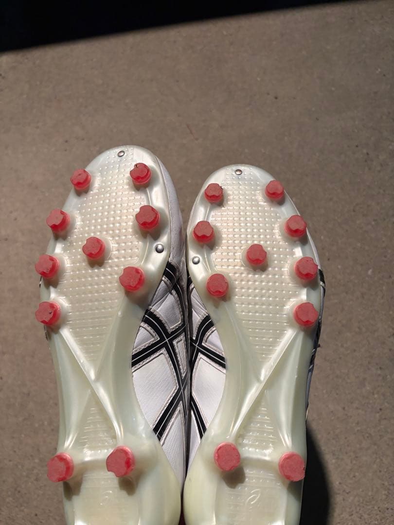 ASICS サッカースパイク