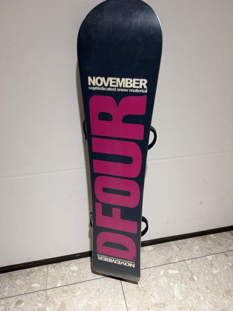 November DFOUR ノベンバースノーボードセット　148