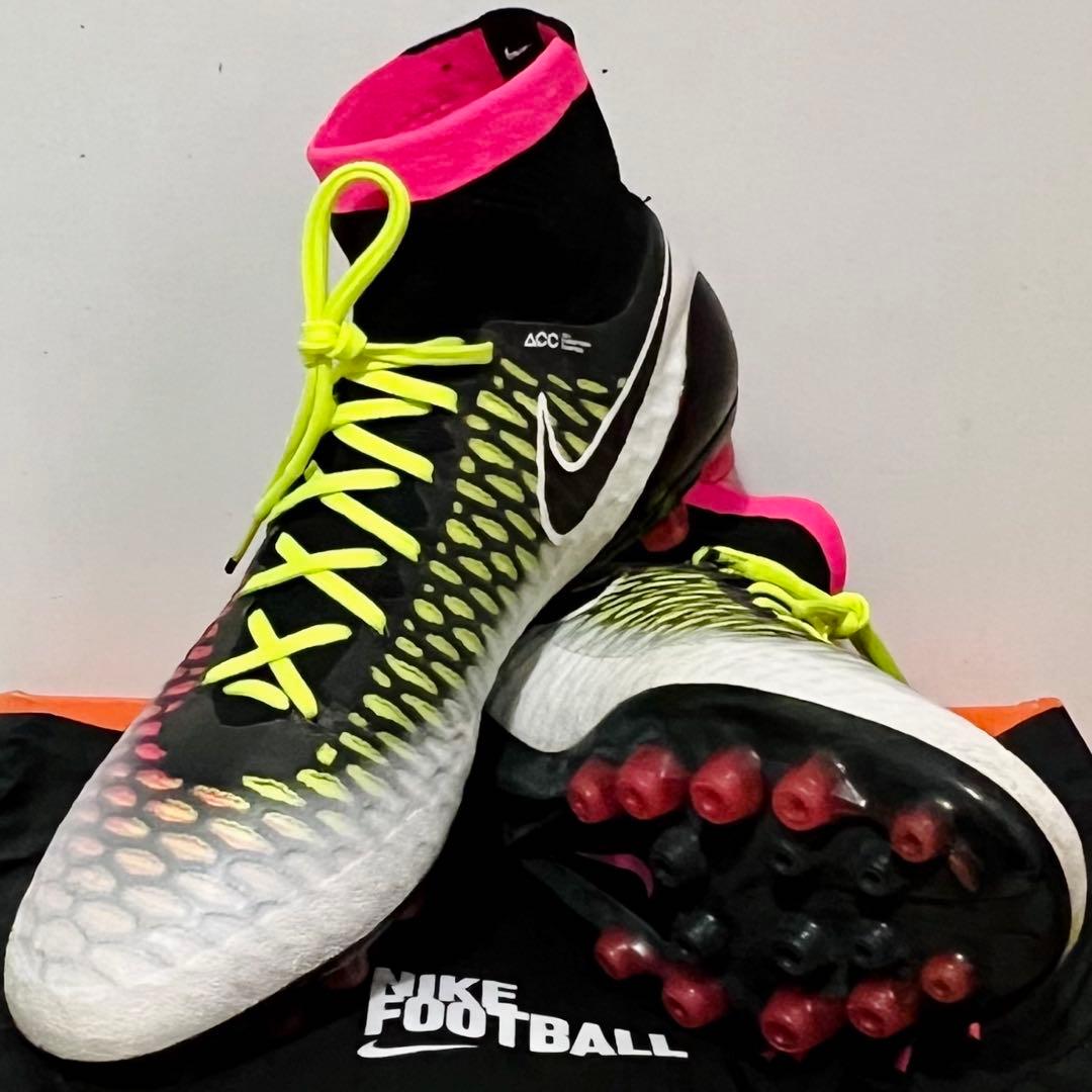 ア*ロ様 【海外限定】 NIKE ナイキ マジスタ オブラ AG 26.5cm