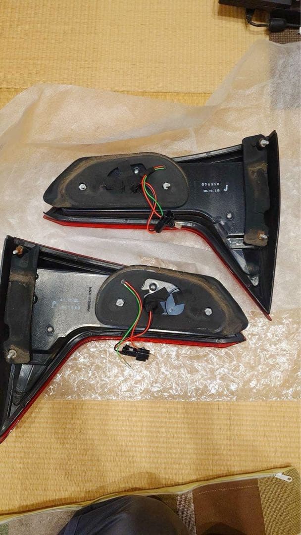 ホンダ　ヴェゼルRU系テールランプ