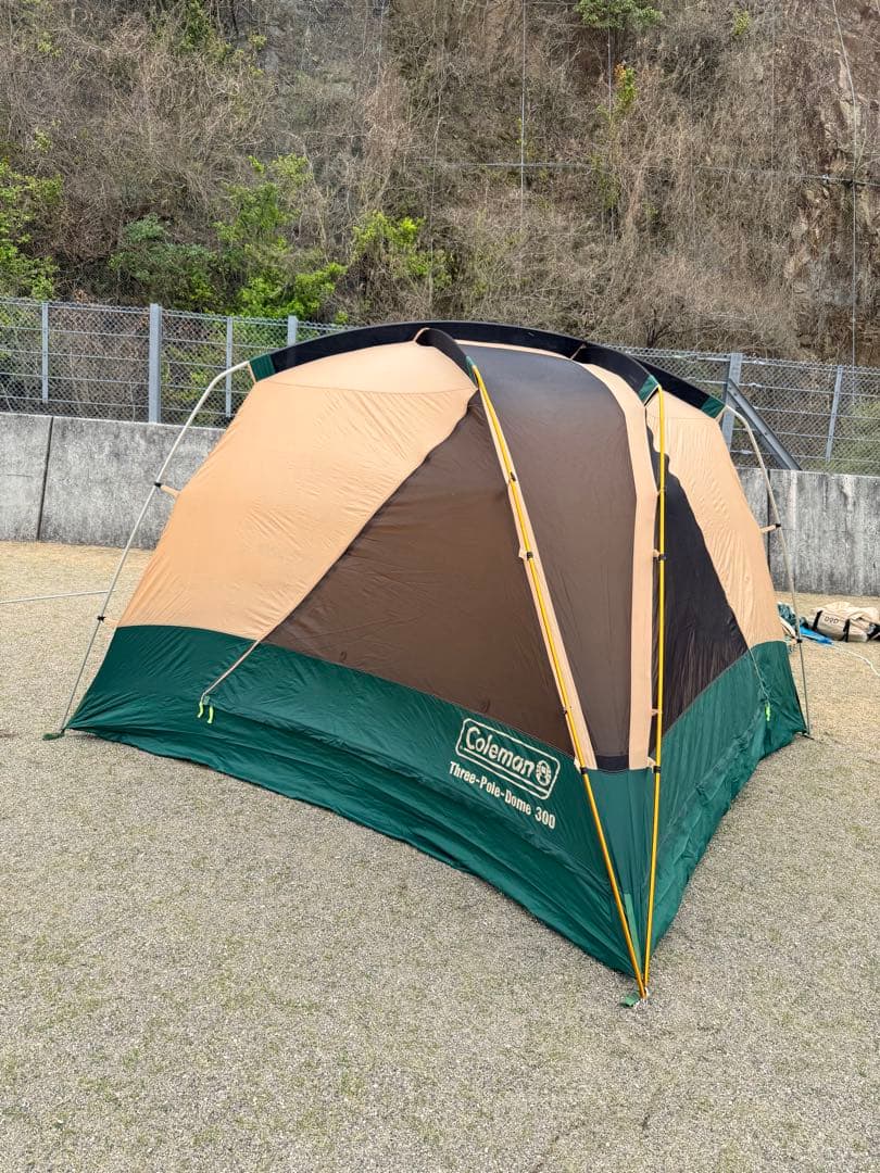 Coleman　スリーポールドーム300　テント