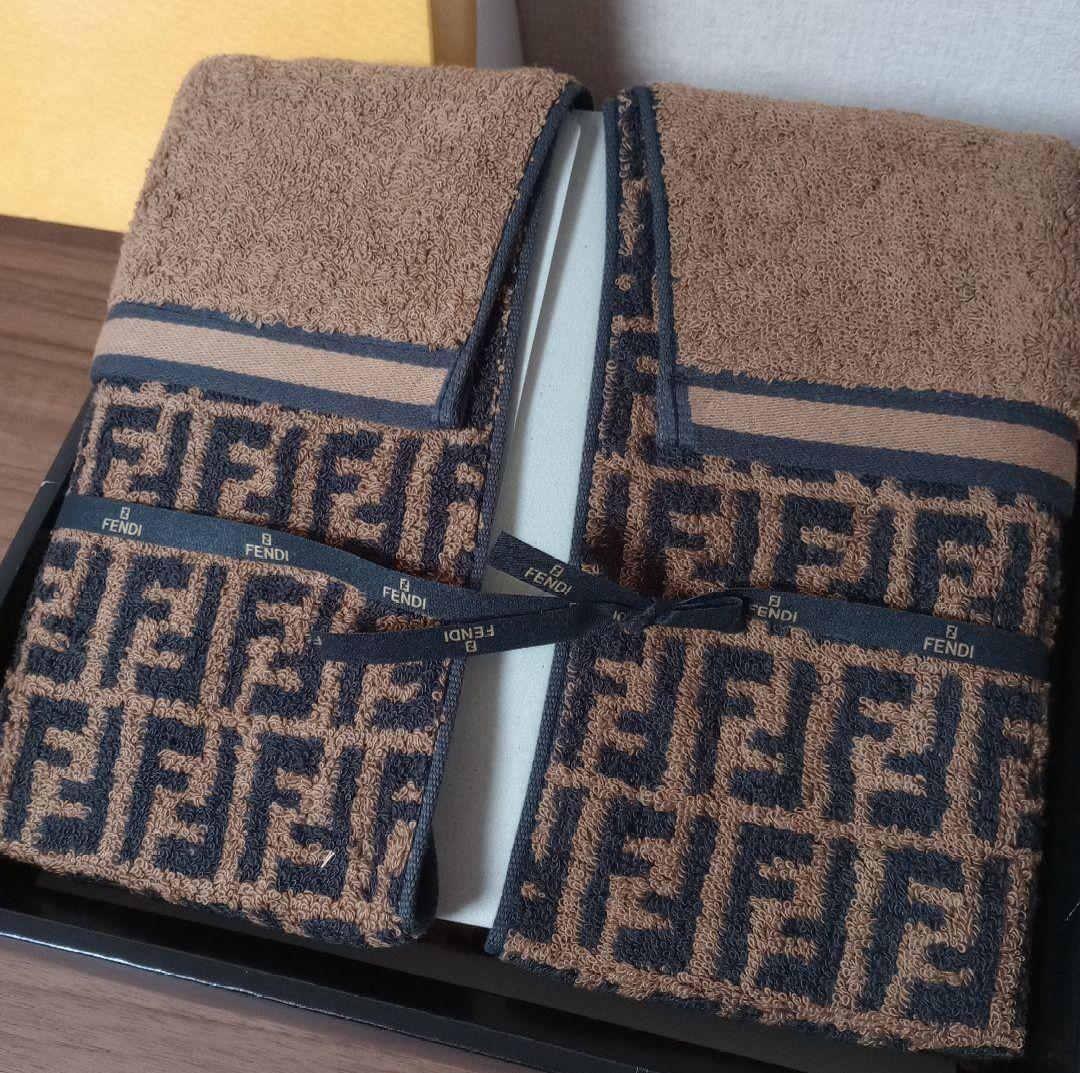 【FENDI】希少フェンディ バスタオル ズッカ柄 廃盤 新品未使用！