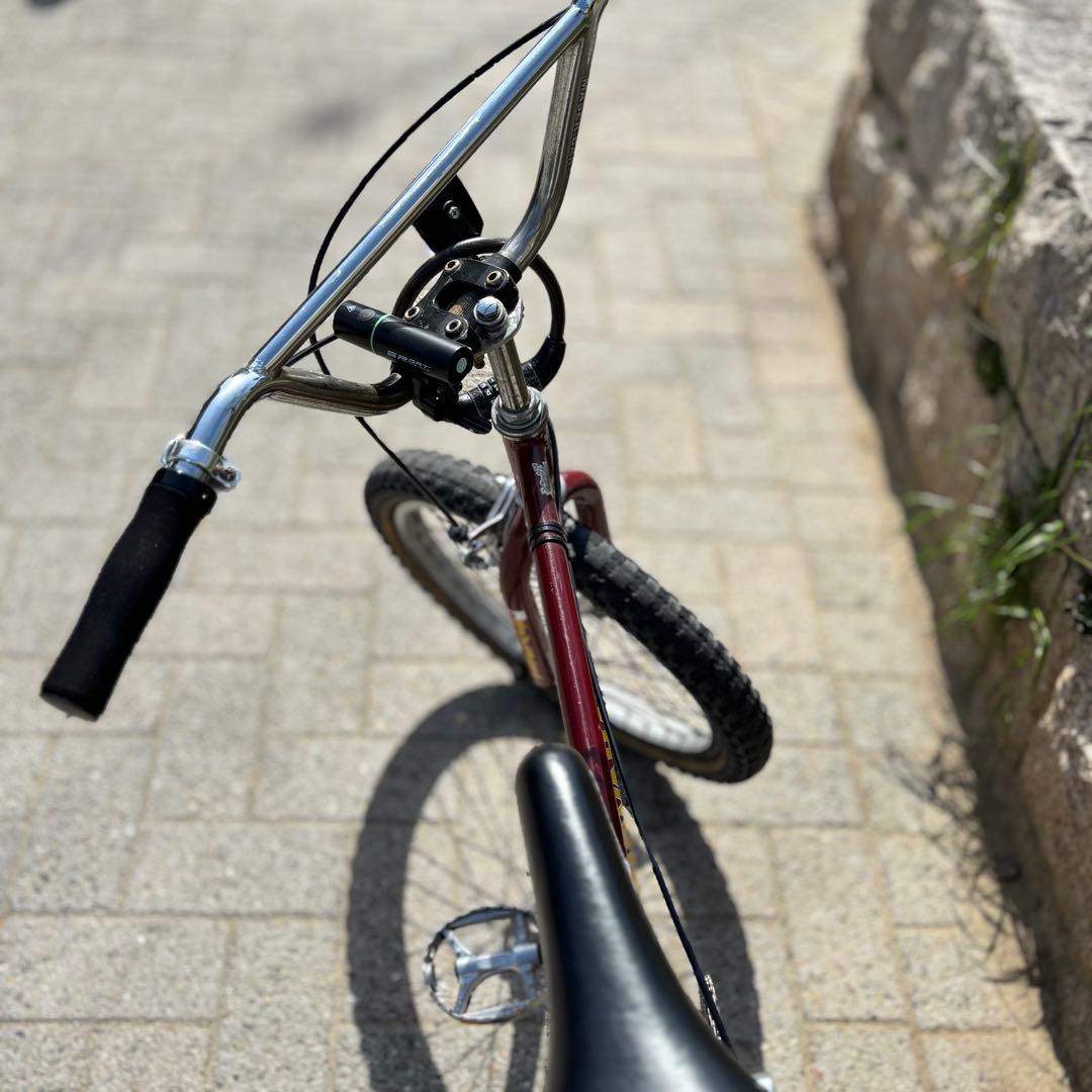 クワハラBMX Survivor 20 1st Lot 赤