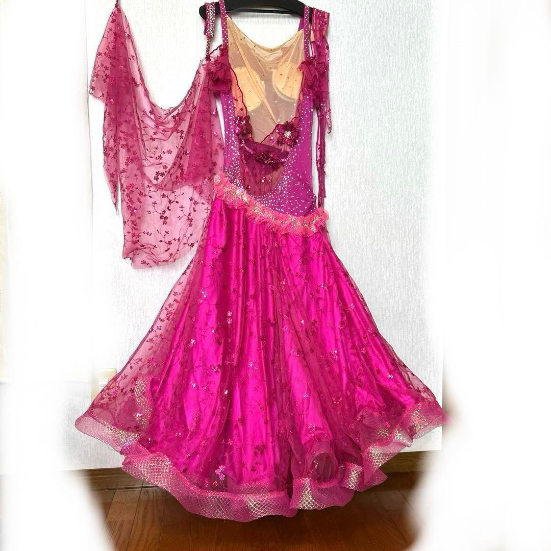 【華やか】フューシャピンク 豪華ストーン　クリスアン　社交ダンス　新品パット付き