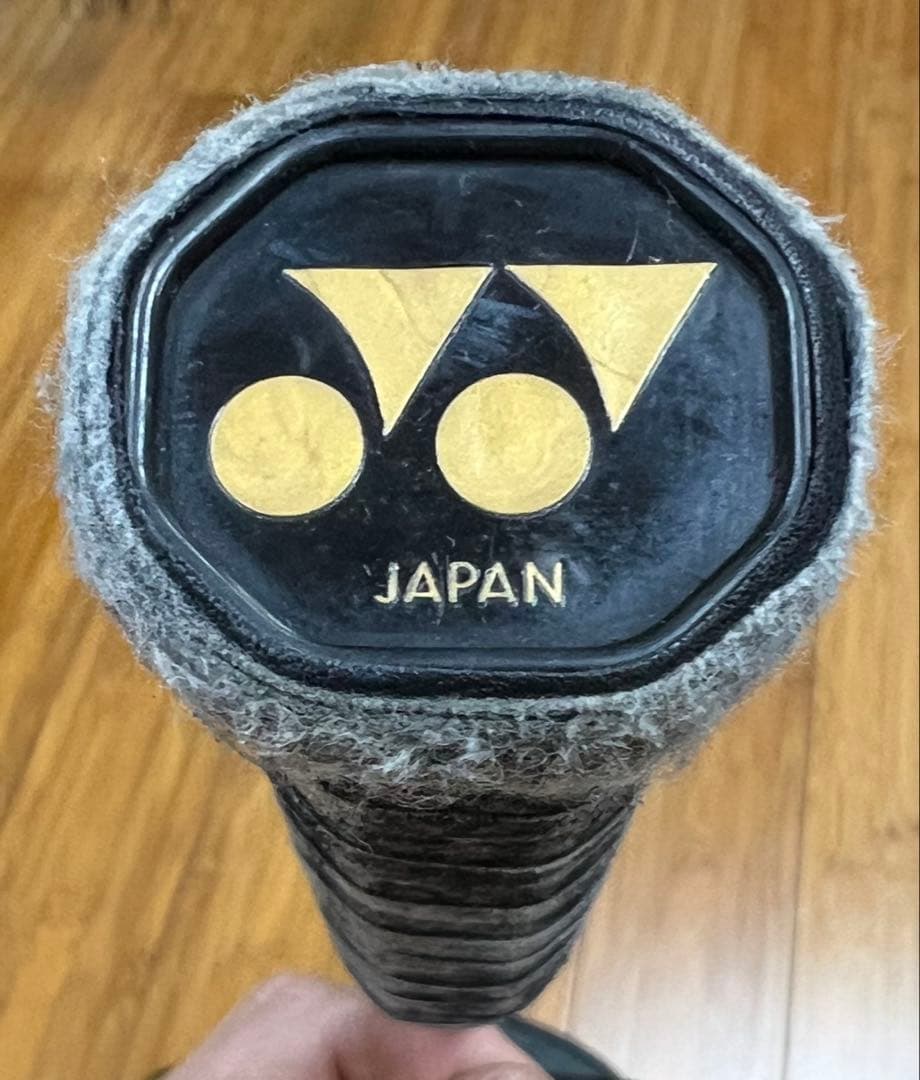 【美品】グリップは要交換YONEX Carbonex20 バドミントン