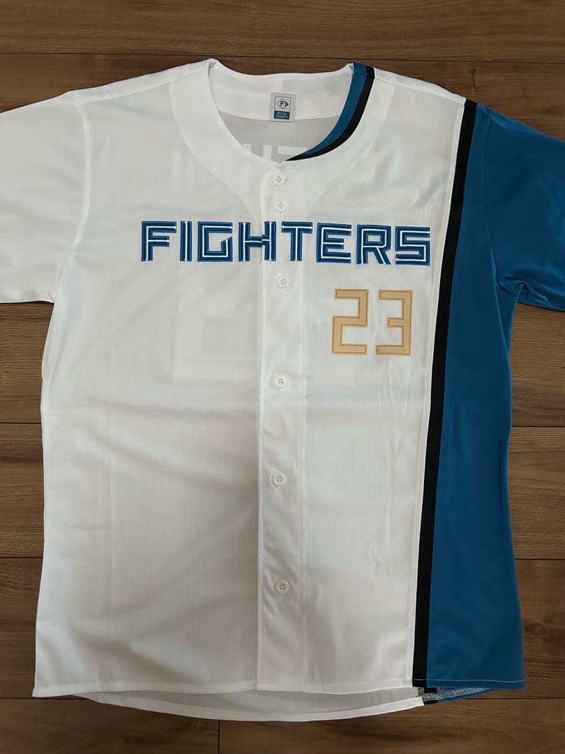 北海道日本ハムファイターズ　伏見寅威　レプリカユニフォーム サイズM