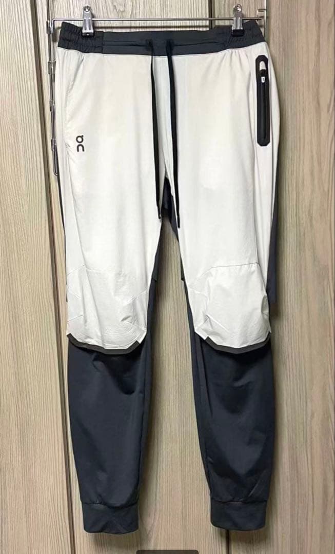 on レディース ランニングパンツ Mサイズ