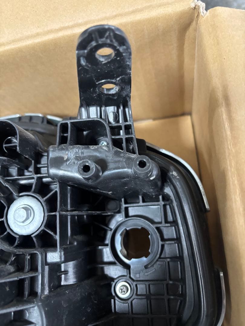 ハスラーMR92 純正LED右ヘッドライト