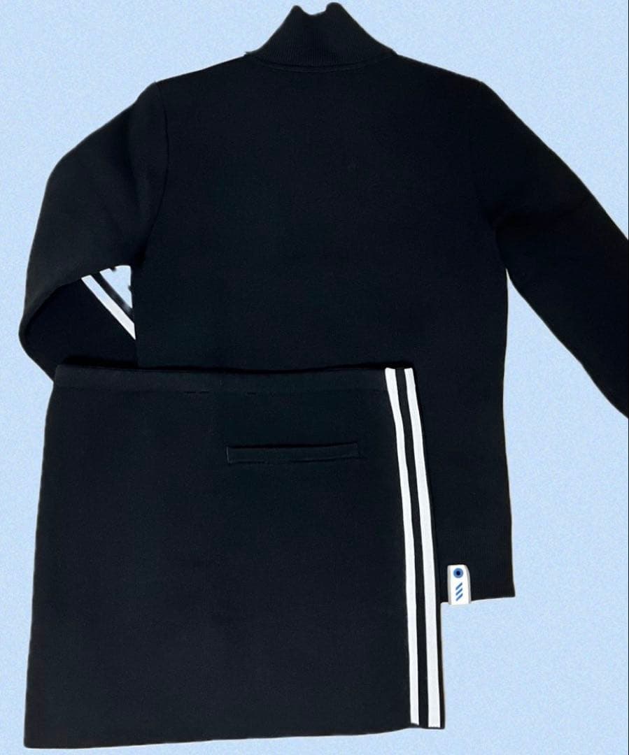 アディダスゴルフ　レディースセットアップ　アンシネ着用モデル　アディクロス