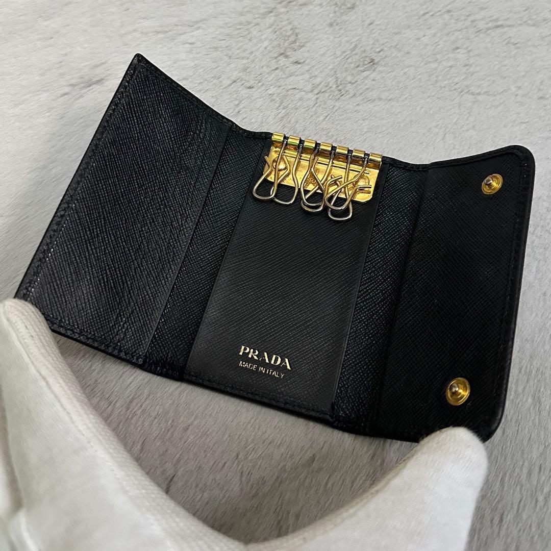 PRADA プラダ　キーケース　６連　ゴールドロゴ　サフィアーノレザー