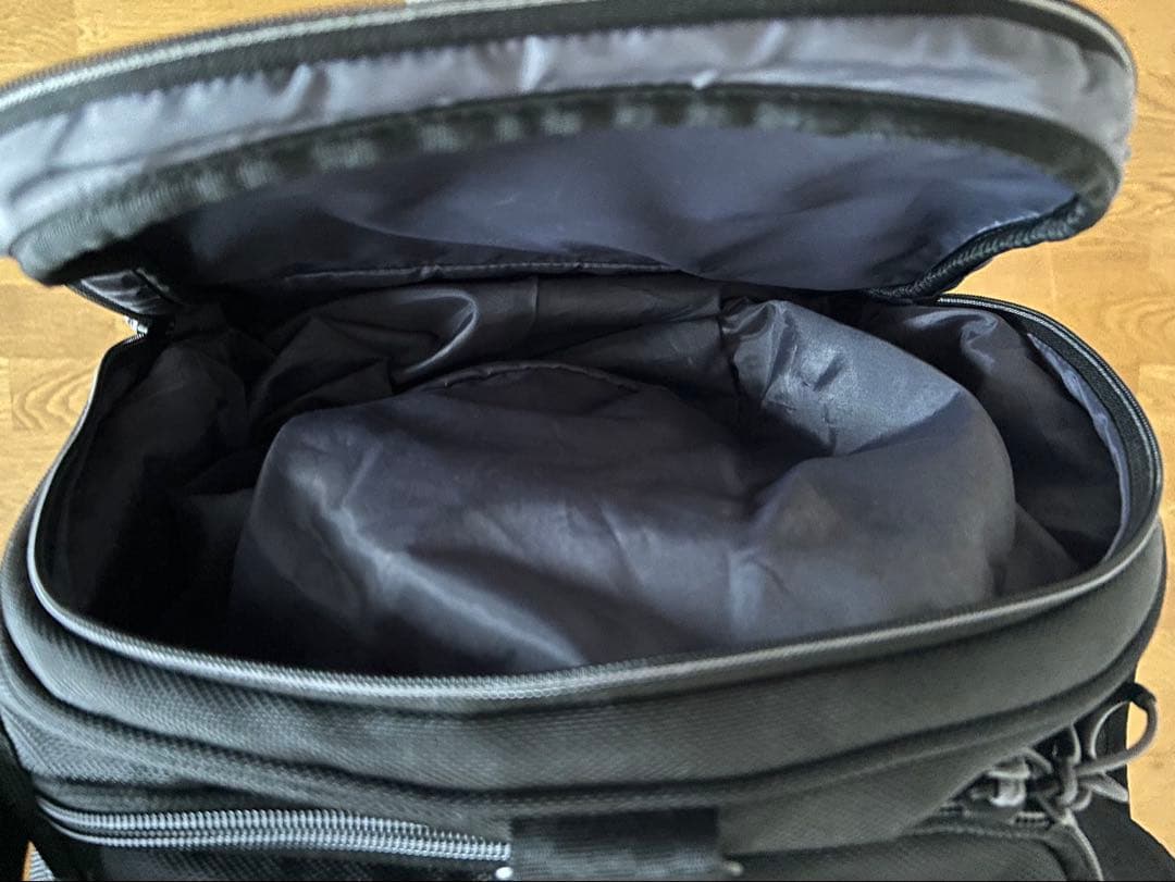 タイトリスト　ブラックゴルフバッグ