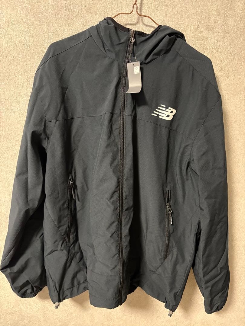 ニューバランス　パーカー　メンズ　ウィンドブレーカー　新品未使用