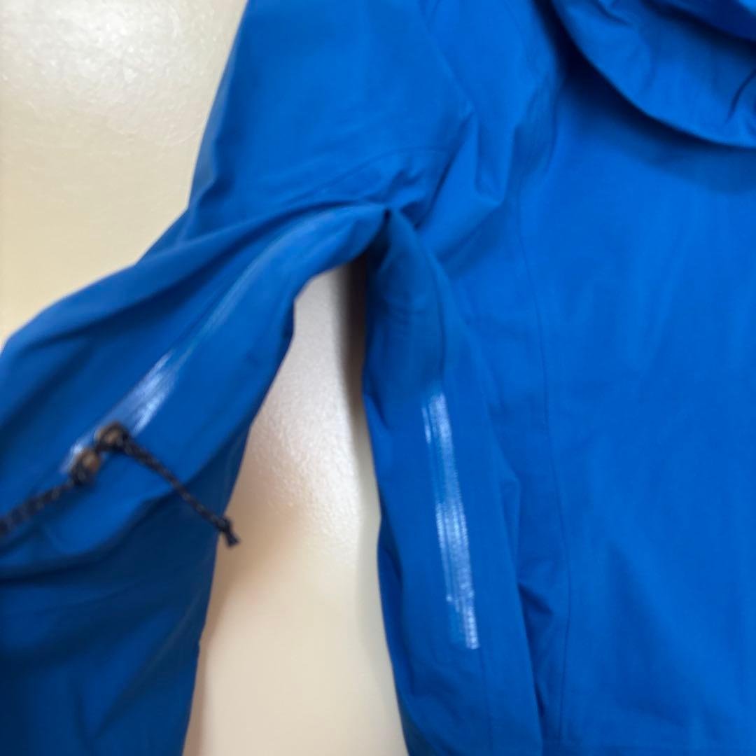 【新品】パタゴニア　ストームストライド ジャケット ウィメンズ M