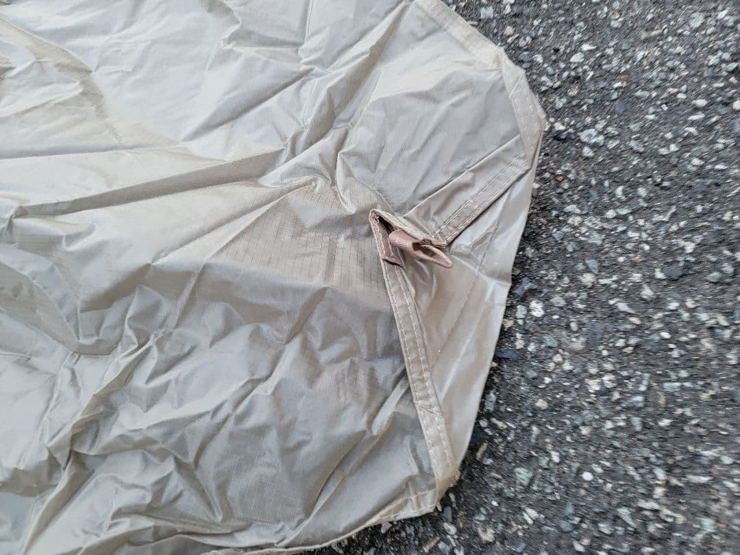 オクトス　タープ　ブラウン